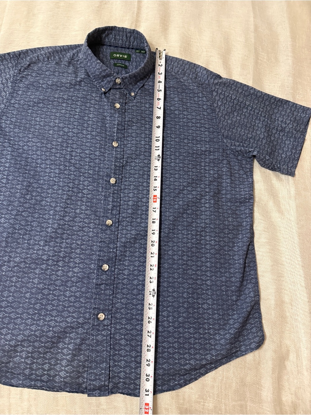 Orvis Men's Short-Sleeve Button-Down Shirt in Blue Pattern - Picture 7 of 7